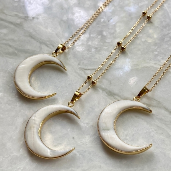 Large Abalone Crescent Moon Pendant Necklace - Picture 4 of 6